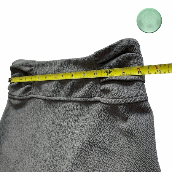Gray Pencil Skirt • Size S • Ruched Waist • Chic Workwear - Picture 8 of 8